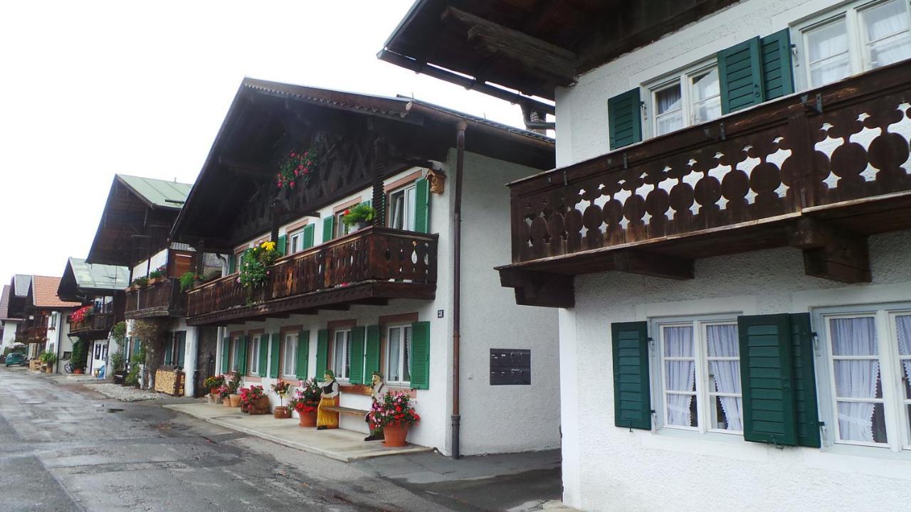 Yeti Lux - Family Garden Lodge Garmisch-Partenkirchen Exterior foto