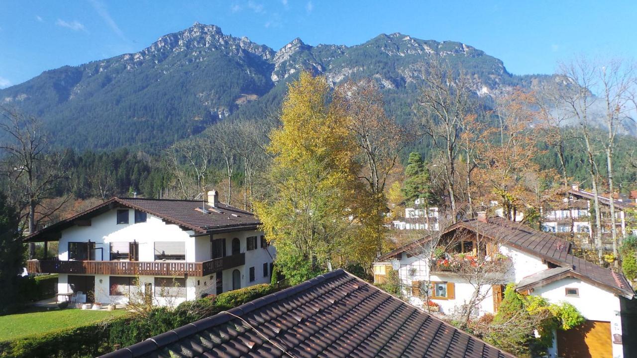 Yeti Lux - Family Garden Lodge Garmisch-Partenkirchen Exterior foto