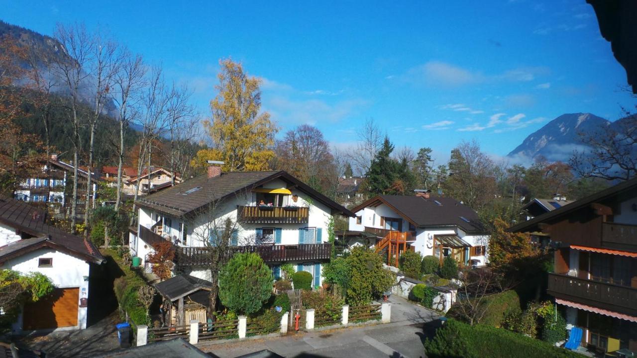 Yeti Lux - Family Garden Lodge Garmisch-Partenkirchen Exterior foto